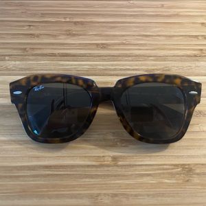 COPY - Tortoise shell women’s Ray-ban sunglasses.